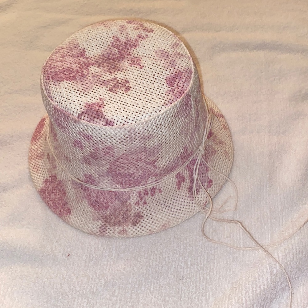 Floral straw hat